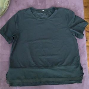 Lululemon sole training t shirt